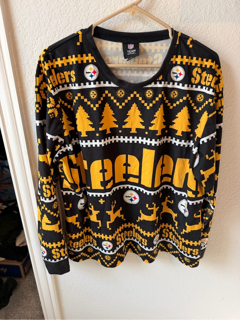 NFL Pittsburgh Steelers Black and Gold Crewneck Sweater
